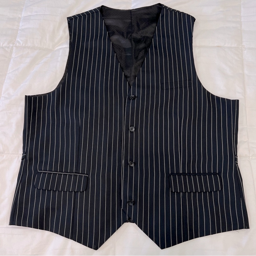 Royal Diamond Vest Black Pinstriped V Neck Fully Lined Polyester/Rayon 40L